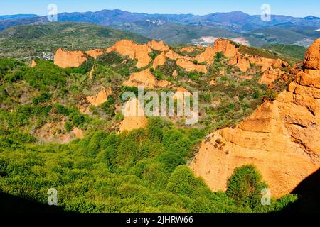 Las Médulas est un site historique d'extraction de l'or près de la ville de Ponferrada dans la comarca d'El Bierzo, province de León, Castille et León, Espagne. C'était t Banque D'Images
