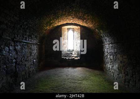 Le sous-terrain d'une abbaye médiévale. Banque D'Images