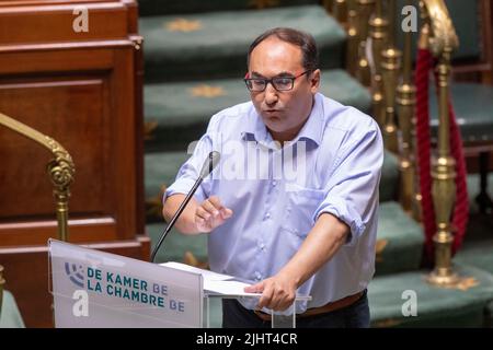 PS' Ahmed Laaouej photographié lors d'une séance plénière de la Chambre au Parlement fédéral à Bruxelles, le mercredi 20 juillet 2022. BELGA PHOTO NICOLAS MATERLINCK Banque D'Images