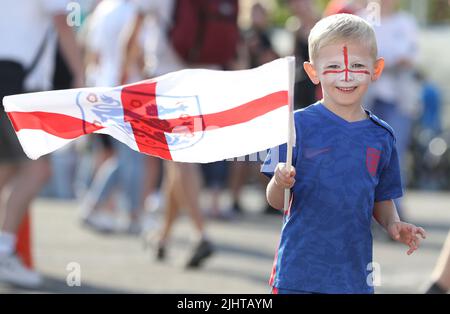 Brighton et Hove, Royaume-Uni. 20th juillet 2022. Un fan d'Angleterre avant le match de l'UEFA Women's European Championship 2022 au stade AMEX, Brighton et Hove. Le crédit photo devrait se lire: Paul Terry/Sportimage crédit: Sportimage/Alay Live News Banque D'Images