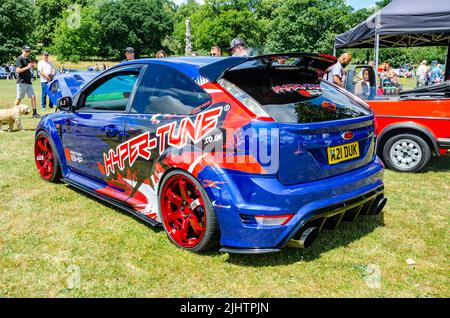 Vue arrière d'un Ford Focus 1994 au Berkshire Motor Show à Reading, Royaume-Uni Banque D'Images