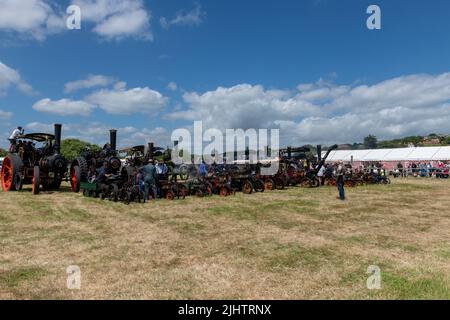 West Bay.Dorset.United Kingdom.12 juin 2022.Une sélection de moteurs de traction miniatures et pleine grandeur est exposée au RAL vintage de West Bay Banque D'Images