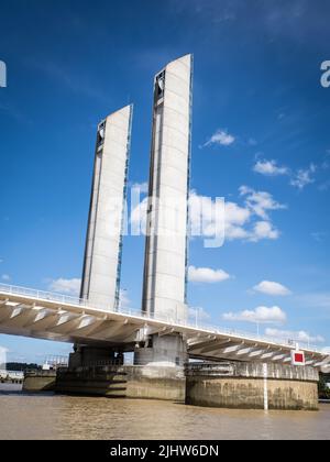 Détails de Pont Jacques Chaban Delmas, Bordeaux, France Banque D'Images