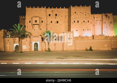 La célèbre forteresse Kasbah dans la partie orientale de la ville d'Ouarzazate, utilisée comme lieu de tournage pour les films et les émissions de télévision. Banque D'Images