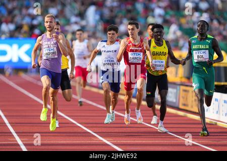 Kyle Langford (à gauche) en Grande-Bretagne pendant la chaleur masculine 800m 2 le sixième jour des Championnats du monde d'athlétisme à Hayward Field, Université de l'Oregon aux États-Unis d'Amérique. Date de la photo: Mercredi 20 juillet 2022. Banque D'Images