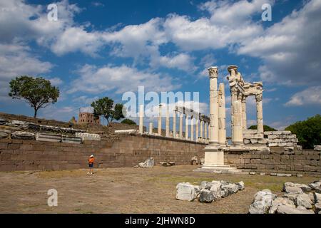 Le Temple de Trajan dans la ville antique de Pergamon Banque D'Images