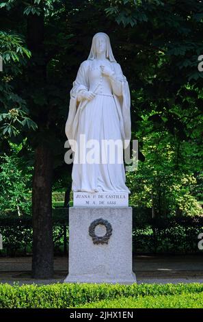 Juana de Castilla ou Joanna de Castille, Reine de Castille.situé au Parc Buen Retiro, Parque del Buen Retiro à Madrid, Espagne.El Retiro appartenait d'abord à la monarchie espagnole.fin du siècle 19th il est devenu un parc public. Banque D'Images