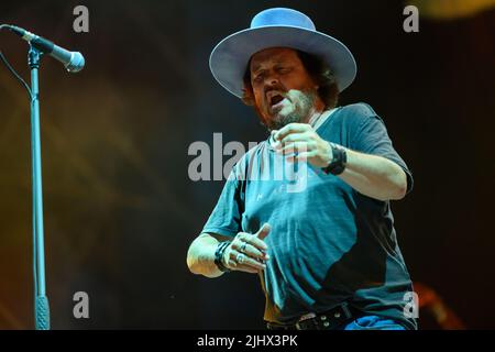 LUCCA, Italie. 20th juillet 2022. Zucchero se produit en concert devant des milliers de personnes sur les remparts historiques de la ville de lucques pendant le festival d'été de lucques. Crédit: Stefano Dalle Luche/Alamy Live News Banque D'Images