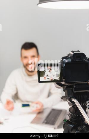 Formation vidéo blog tutoriel filmer en coulisses Banque D'Images