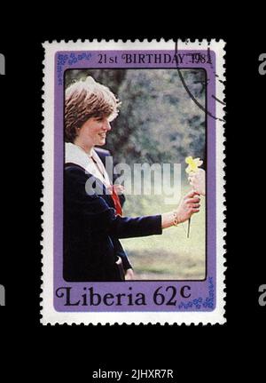 Le timbre annulé imprimé au Libéria montre 21st anniversaire de la princesse Diana, vers 1982. Timbre post vintage isolé sur noir Banque D'Images