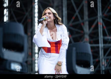 Margherita Vicario en concerto all' Ippodromo Snai di San Siro, Milan. Foto di Davide Merli par www.rockon.it Banque D'Images