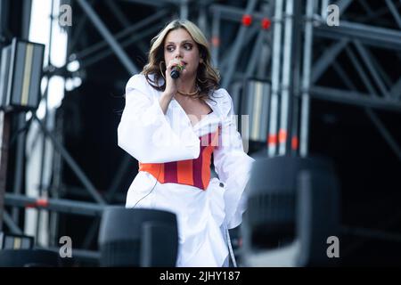 Margherita Vicario en concerto all' Ippodromo Snai di San Siro, Milan. Foto di Davide Merli par www.rockon.it Banque D'Images