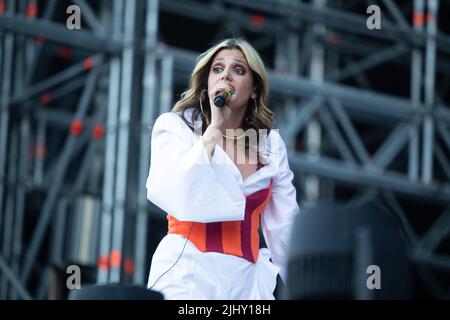 Margherita Vicario en concerto all' Ippodromo Snai di San Siro, Milan. Foto di Davide Merli par www.rockon.it Banque D'Images