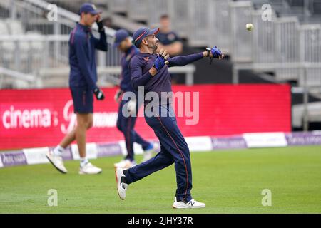 Le capitaine sud-africain Keshav Maharaj lors d'une séance d'entraînement à Emirates Old Trafford, Manchester. Date de la photo: Jeudi 21 juillet 2022. Banque D'Images