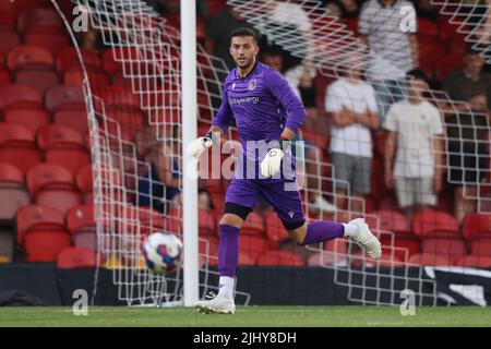 Cleethorpes, Angleterre, 19th juillet 2022. Max Crocombe de Grimsby Town pendant le match de pré-saison au Blundell Park, Cleethorpes. Le crédit photo devrait se lire: Jonathan Moscrop / Sportimage Banque D'Images