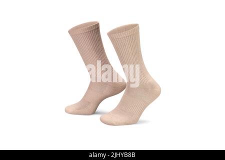 Paire de chaussettes en coton beige isolées sur du blanc. Ensemble de chaussettes courtes pour le sport comme maquette et étiquette pour la publicité, le logo, la marque Banque D'Images