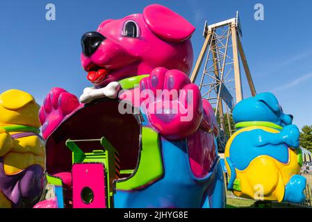 Oglesby, Illinois - États-Unis - 19 juillet 2022: Promenade de carnaval au festival d'amusement d'Oglesby à Oglesby, Illinois. Banque D'Images