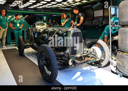 L'Aston Martin 1922 « Green Pea ». 21.07.2022. Championnat du monde de Formule 1, Rd 12, Grand Prix de France, Paul Ricard, France, Journée de préparation. Le crédit photo doit être lu : images XPB/Press Association. Banque D'Images