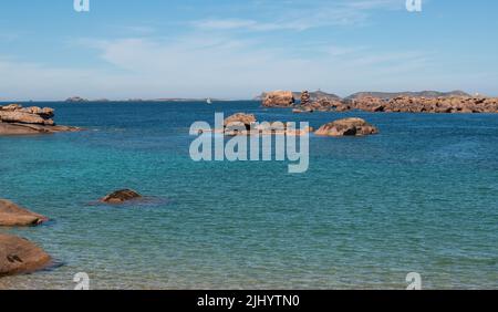 La côte de granit rose près de Perros-Guirec, Bretagne, France Banque D'Images