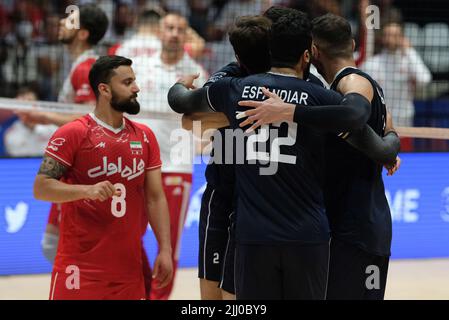 Bologne, Italie. 21st juillet 2022. Exultation de l'équipe iranienne pendant la Ligue des Nations de Volleyball Homme - quart de finale - Pologne contre Iran, Intenationals de Volleyball à Bologne, Italie, 21 juillet 2022 Credit: Independent photo Agency/Alay Live News Banque D'Images