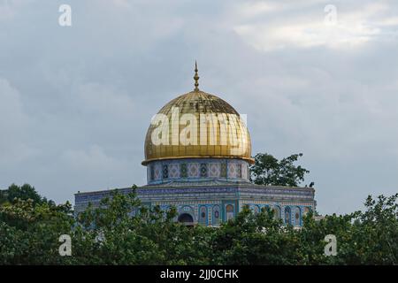 Terengganu, Malaisie : 16 janvier 2022 - réplique du Dôme du Rocher au Parc du patrimoine islamique Banque D'Images