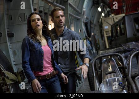 JORDANA BREWSTER, PAUL WALKER, Fast and Furious 6, 2013 Banque D'Images