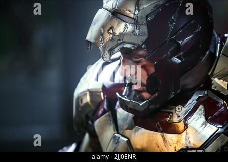 ROBERT DOWNEY JR., IRON MAN 3, 2013 Banque D'Images