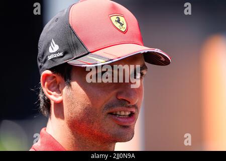 Le Castellet, Mezzolombardo, France. 21st juillet 2022. CARLOS SAINZ Jr d'Espagne et Scuderia Ferrari est vu lors des préparatifs du Grand Prix de France 2022 de Formule 1 de la FIA au circuit Paul Ricard au Castellet, en France. (Image de crédit : © Daisy Facinelli/ZUMA Press Wire) Banque D'Images