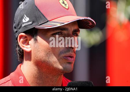 Le Castellet, Mezzolombardo, France. 21st juillet 2022. CARLOS SAINZ Jr d'Espagne et Scuderia Ferrari est vu lors des préparatifs du Grand Prix de France 2022 de Formule 1 de la FIA au circuit Paul Ricard au Castellet, en France. (Image de crédit : © Daisy Facinelli/ZUMA Press Wire) Banque D'Images