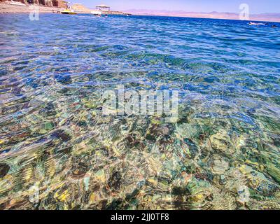 Incroyable bord de mer à Ras Shitan, Dahab, Taba, Sinaï, Egypte Banque D'Images