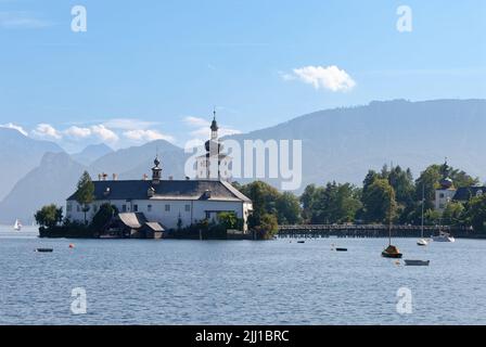 Une vue magnifique sur le château de Schloss Ort à Gmunden Banque D'Images