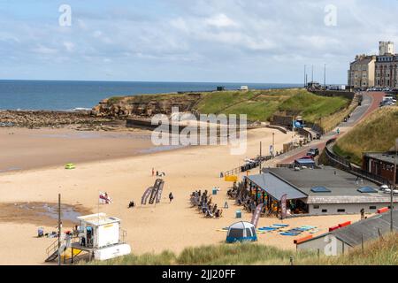 Une vue de la plage de long Sands à Tynemouth, North Tyneside, Royaume-Uni, sur la côte nord-est de l'Angleterre. Banque D'Images