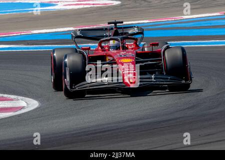 Le Castellet, France, 22nd juillet 2022, Charles Leclerc, de Monaco, concurrence pour la Scuderia Ferrari. Pratique, partie 12 du championnat de Formule 1 2022. Crédit : Michael Potts/Alay Live News Banque D'Images