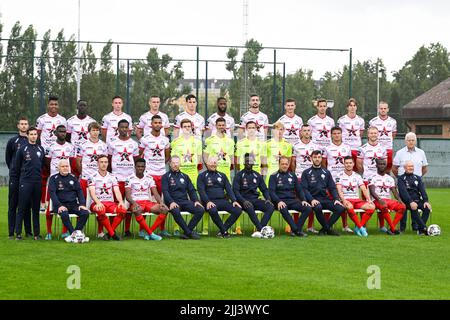 EMBARGO 16/07 les joueurs d'Essevee photographiés pendant la saison 2022-2023 photoshoot du club belge de la Jupiler Pro League SV Zulte Waregem, jeudi 07 juillet 2022 à Waregem. BELGA PHOTO TOM GOYVAERTS Banque D'Images