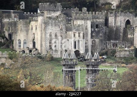 Les préparatifs sont en cours alors que le personnel de production prépare le set pour 2021 'I'm A Celebrity...Get Me Out of Here' d'ITV au château de Gwritch à Abergele, pays de Galles avec: Atmosphère où: Abergele, Royaume-Uni quand: 15 nov 2021 crédit: WENN Banque D'Images