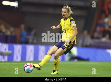 Leigh, Royaume-Uni. 22nd juillet 2022. Leigh, Angleterre, le 22nd juillet 2022. Amanda Ilestedt de Suède lors du championnat européen de la Femme 2022 de l'UEFA au Leigh Sports Village, Leigh. Crédit photo à lire: Darren Staples / Sportimage crédit: Sportimage / Alay Live News Banque D'Images
