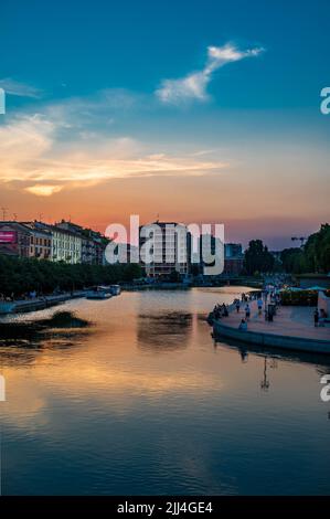 Coucher de soleil sur Naviglio Grande, Milan Banque D'Images