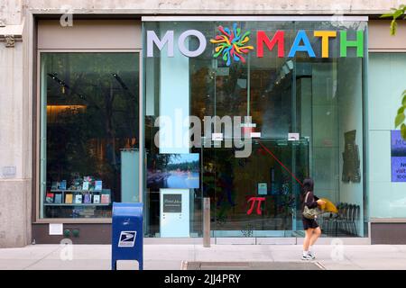 National Museum of Mathematics, 11 E 26th St, New York, NY. Façade extérieure d'un musée interactif de puzzle dans le quartier de Madison Square. Banque D'Images