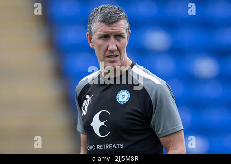 Peterborough, Royaume-Uni. 23rd juillet 2022. Assort. Le Manager Cliff Byrne lors de l'échauffement préalable au match à Peterborough, Royaume-Uni, le 7/23/2022. (Photo de James Heaton/News Images/Sipa USA) crédit: SIPA USA/Alay Live News Banque D'Images