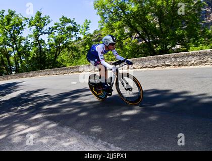 Mattia CATTANEO, Quick-Step Alpha Vinyl Team en action pendant la phase 20 du Tour de France, Lacapelle-Marival à Rocamadour, le samedi 23rd juillet 2022 crédit: Pete Goding/Godingimages/Alamay Live News Banque D'Images