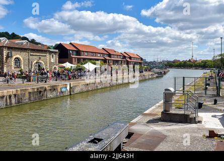 Port flottant de Bristol, bassin Cumberland le jour du triathlon de Bristol, le 12th juin 2022, Bristol, Royaume-Uni Banque D'Images