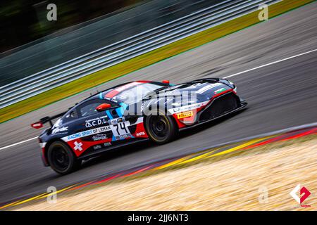 74 WEYRICH Victor, CARTON Romain, Racing Spirit of Leman, Aston Martin Vantage AMR GT4, action pendant la ronde 5th du Championnat de France FFSA GT 2022 SRP Speedweek, de 22 juillet à 24 à Spa-Francorchamps, Belgique - photo Laurent Gayral / DPPI Banque D'Images