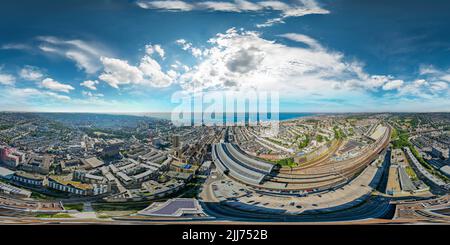 Vue panoramique à 360° de Photo sphérique aérienne 360 Gare de Brighton