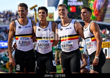 EUGENE, ÉTATS-UNIS - JUILLET 23 : Dylan Borlee de Belgique, Jonathan Sacoor de Belgique, Julien Watrin de Belgique, Kevin Borlee de Belgique en compétition sur le relais masculin 4x 400m lors des Championnats du monde d'athlétisme sur 23 juillet 2022 à Eugene, États-Unis (photo d'Andy Astfalck/BSR Agency) Atletiekunie Banque D'Images