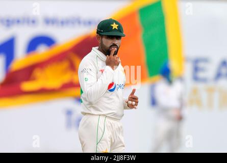 Galle, Sri Lanka. 24th juillet 2022. Le capitaine pakistanais Babar Azam pendant les 1st jours du match de cricket de 2nd entre le Sri Lanka et le Pakistan au stade international de cricket de Galle, à Galle, le 24th juillet 2022. Viraj Kothalwala/Alamy Live News Banque D'Images