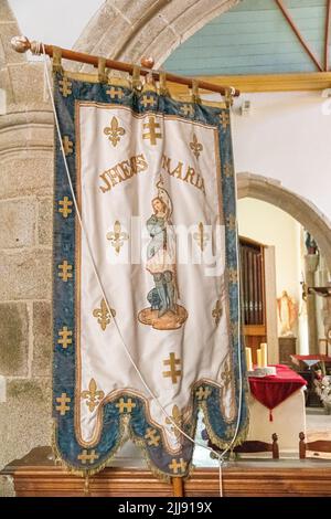 Ploumilliau (Plouilio), France. Représentation de Jeanne d'Arc (Jeanne d'Arc) à l'intérieur de l'Eglise Saint-Milliau (Église Saint-Miliau) Banque D'Images