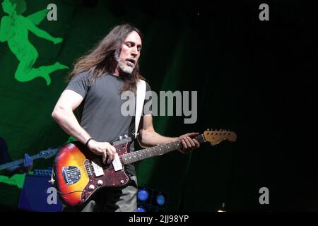 22 juillet 2022, Padoue, Vénétie, Italie: Le chanteur-compositeur italien, multi-instrumentaliste, producteur de disques et personnalité télévisuelle, fondateur et leader du groupe rock alternatif Afterhours, Manuel Agnelli a joué en concert au Parco della Musica à Padoue. (Credit image: © Mimmo Lamacchia/Pacific Press via ZUMA Press Wire) Banque D'Images