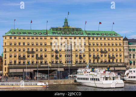 Belle vue sur le Grand hôtel du centre de Stockholm sur la côte de la mer Baltique. Suède. Stockholm. Banque D'Images