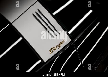 Les badges Targa modèle sur Une Porsche 2021 Black 911 992 Targa 4S Banque D'Images