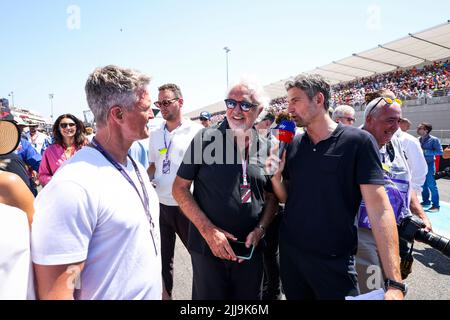 Le Castellet, France - 24/07/2022, Schumacher Ralf avec Briatore Flavio, portrait du Grand Prix de France de Formule 1 de Lenovo, Grand Prix de France 2022, 12th tour du Championnat du monde de Formule 1 de la FIA 2022 de 22 juillet à 24, 2022 sur le circuit Paul Ricard, au Castellet, France - photo Marc de Mattia / DPPI Banque D'Images